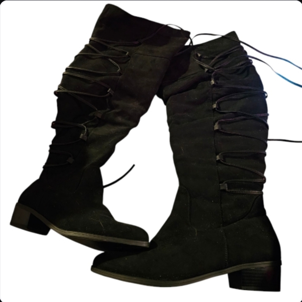 Black Ruched Heeled Boots with Chunky Heel